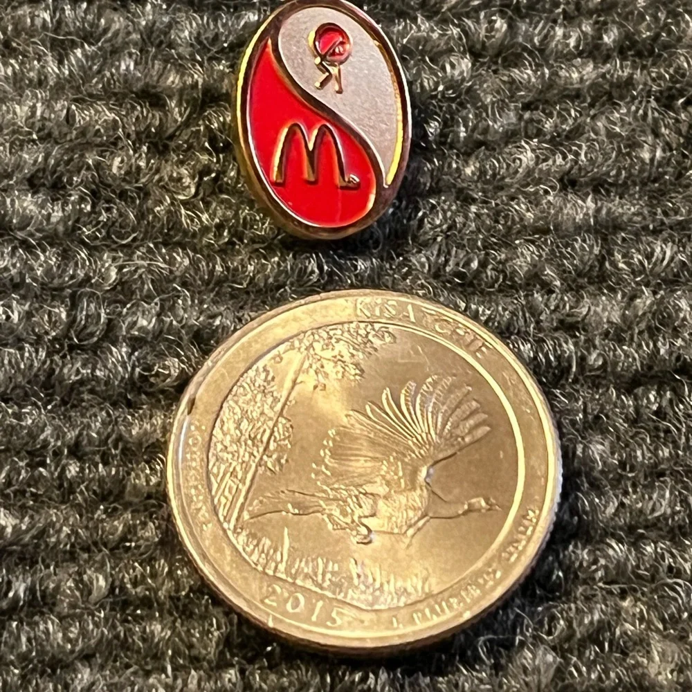 McDonald's Yin Yang Employee Lapel Hat Pin‎